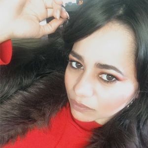 Meet your Posher, Vicky